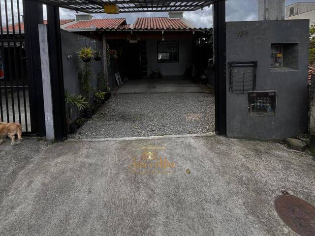 #88 - Casa para Venda em Araquari - SC