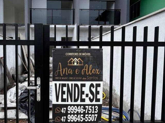 #83 - Casa para Venda em Araquari - SC