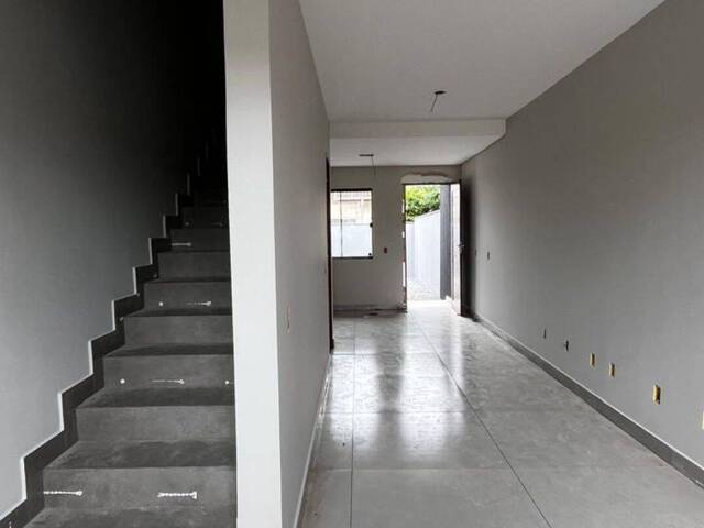 #86 - Casa para Venda em Araquari - SC