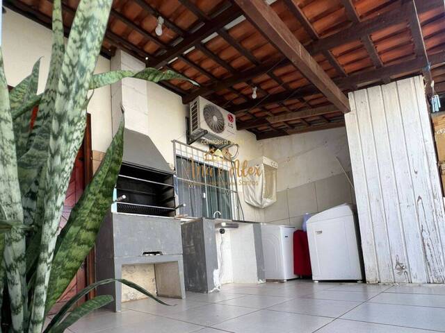 #100 - Casa para Venda em Araquari - SC